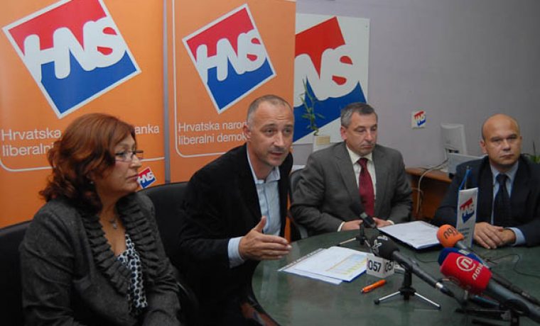 VID_8980_1351425564.jpg Foto: 057 info