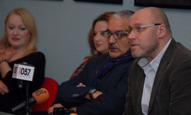 VID_9213_1448537212.JPG Foto: 057 info