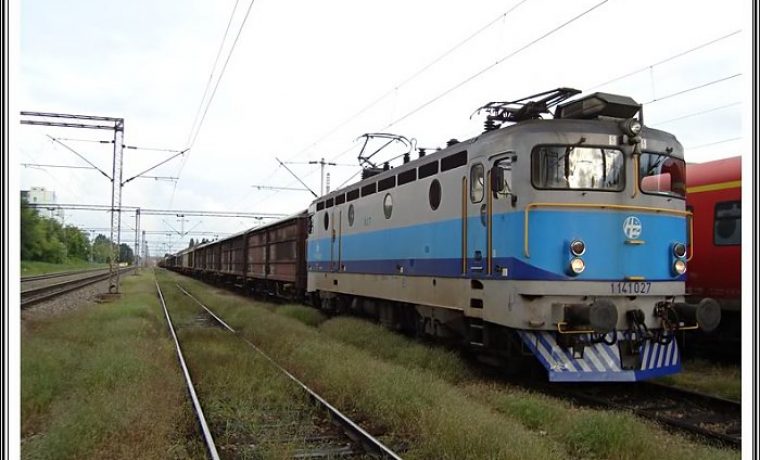 VLAK_1312302459.jpg VLAK_1312302459.jpg