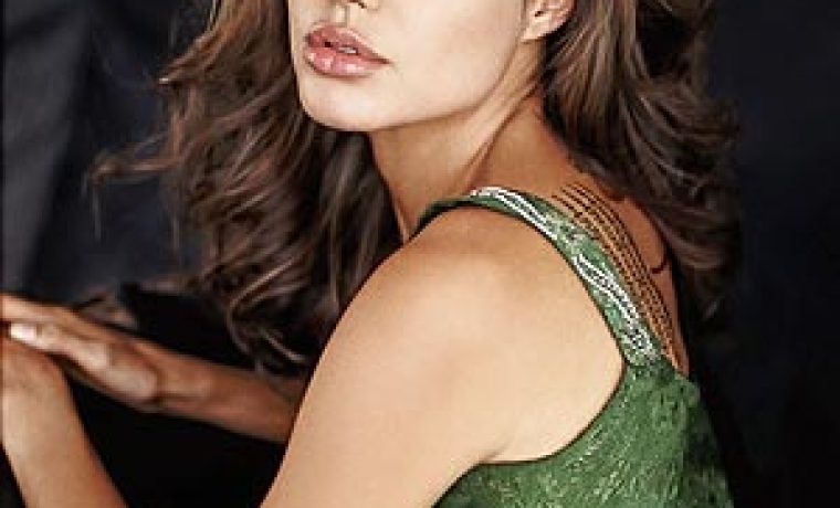 angelina_jolie_1213257523.jpg