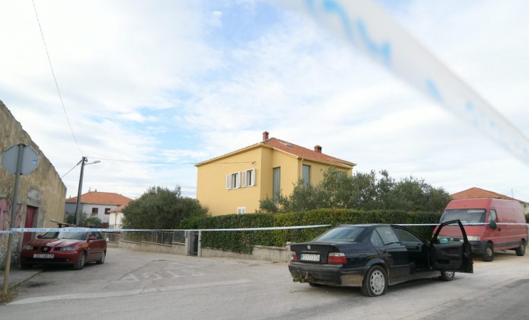 auto_melada_policija1__1543403540.jpeg Foto: Foto: 057 info (Marko Dimić)