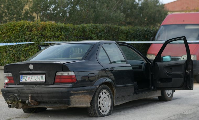 auto_melada_policija_1543403507.JPG Foto: 057 info (Marko Dimić)
