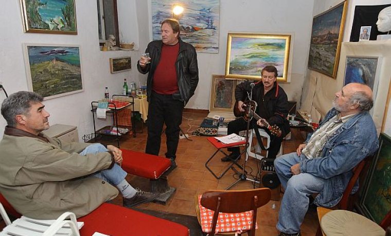 benini_poezija_1_1323328338.JPG