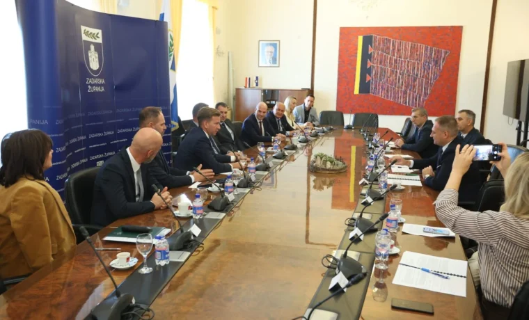 bilaver, vlajčić, županija