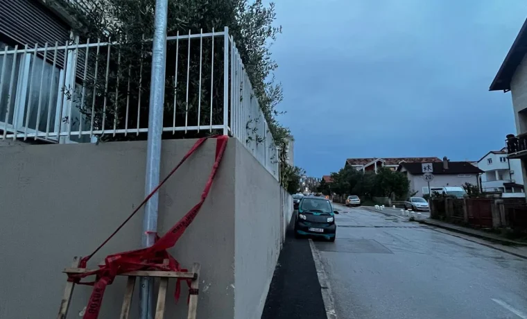 bili brig, stup javne rasvjete