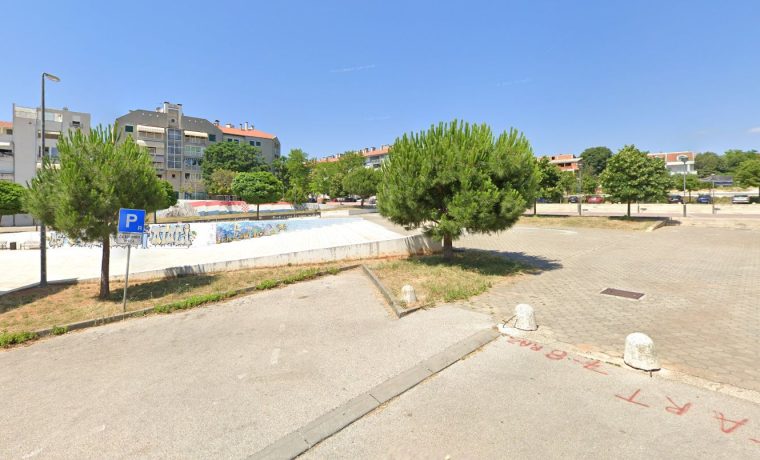 bili brig, trg damira tomljenovića bili brig, trg damira tomljenovića