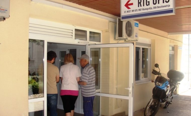 bolnica___ekanje_1276506168.JPG