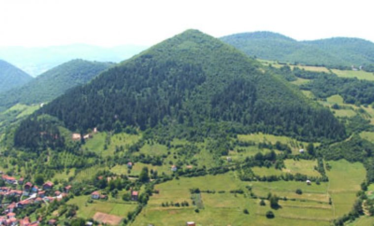 bosanska_piramida_1319472949.jpg bosanska_piramida_1319472949.jpg