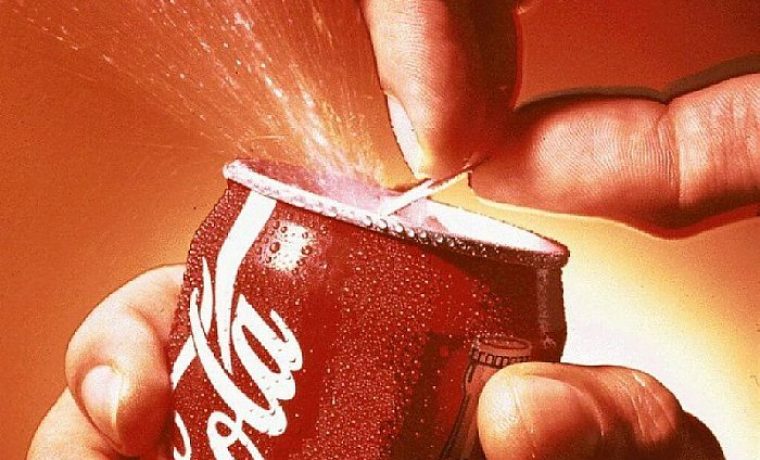 coca_cola_1266487030.jpg coca_cola_1266487030.jpg