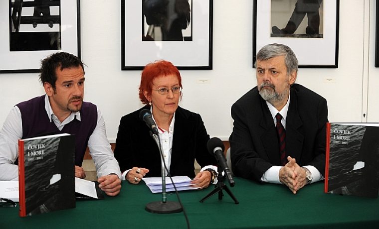 covjek_i_more_041109_1_1257408481.JPG covjek_i_more_041109_1_1257408481.JPG