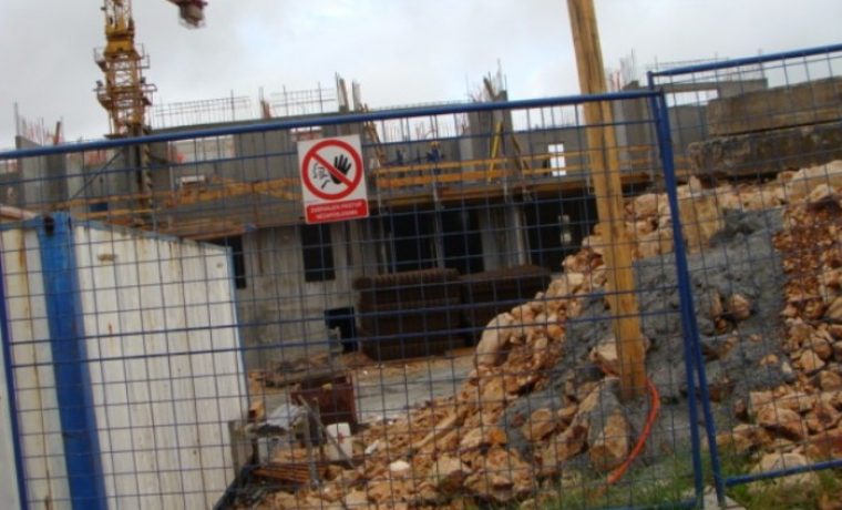 crvene_1430210251.JPG Foto: 057info