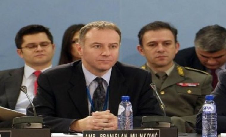 diplomat_1354698836.jpg