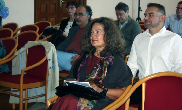 divna mrdeza antonina (1) divna mrdeza antonina (1)