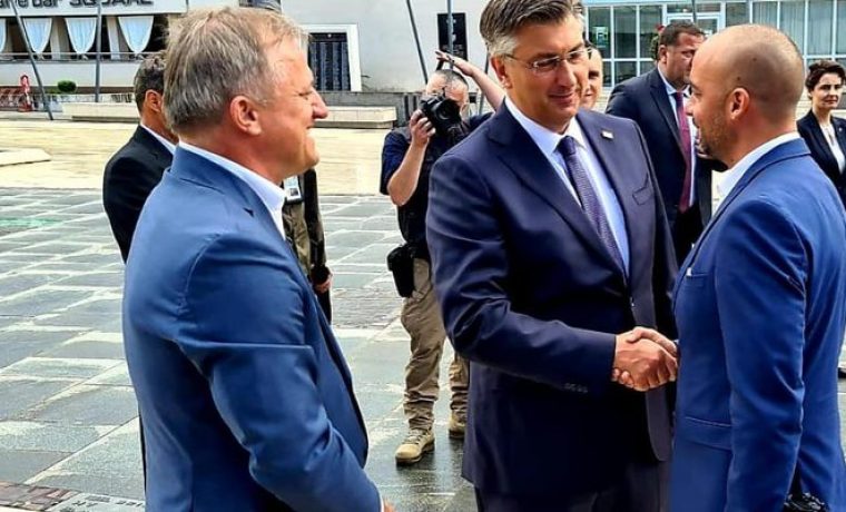 Foto: Virski list
