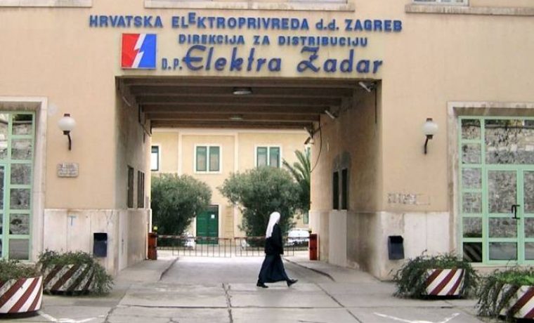 elektra1_1172156767.jpg elektra1_1172156767.jpg