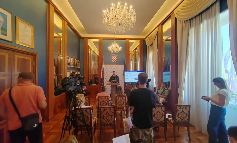erlić, mala vijećnica