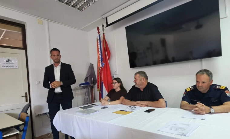 erlić, šoša, jović, vatrogasci