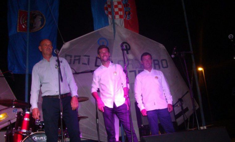 fantela__fe_ta_1475740689.JPG Foto: 057info