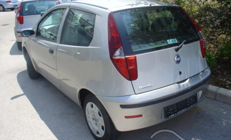 fiat_punto_12_s_1041cV_1299573604.jpg fiat_punto_12_s_1041cV_1299573604.jpg
