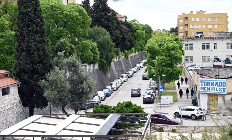fosa elektra dmitra zvonimira paarkiranje parking(2)