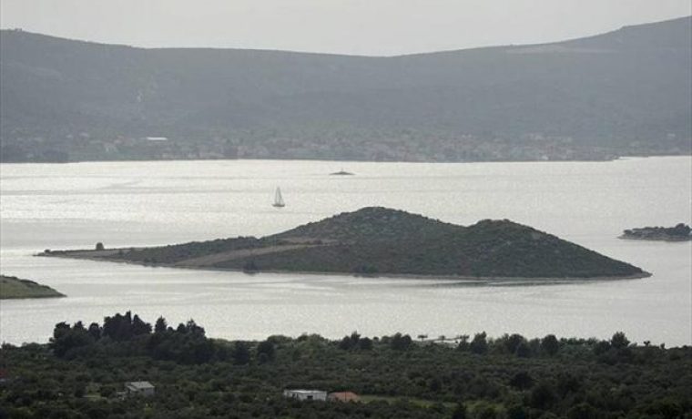 gale_njak__otok_1367745678.jpg