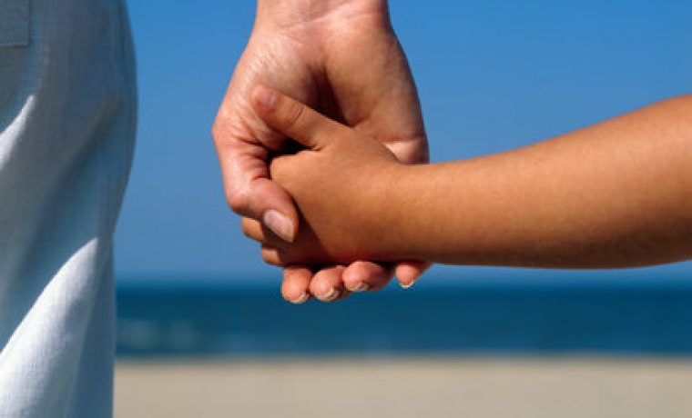 hand_in_hand_1241614650.jpg