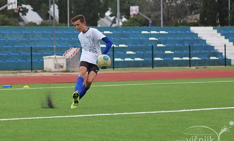hnk_zadar_skola_nogometa_nogomet_djeca_27_10_2020_12_1603891848.jpg Foto: SC Višnjik