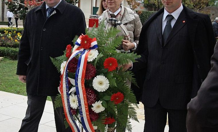 ingrid__novoselovi__1351839600.JPG