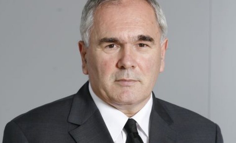 ivanmravakHEP_v_1248969251.jpg