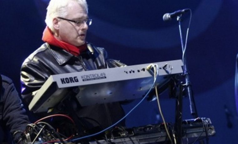 ivo_josipovic_svira_u_splitu_1263804802.jpg ivo_josipovic_svira_u_splitu_1263804802.jpg