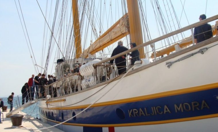 jedrenjak__riva_1272284136.JPG jedrenjak__riva_1272284136.JPG