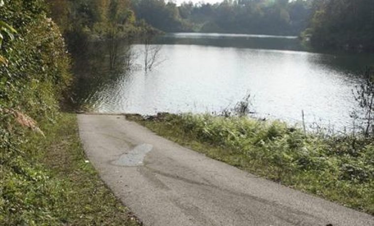 jezero__le__e_1288802587.jpg
