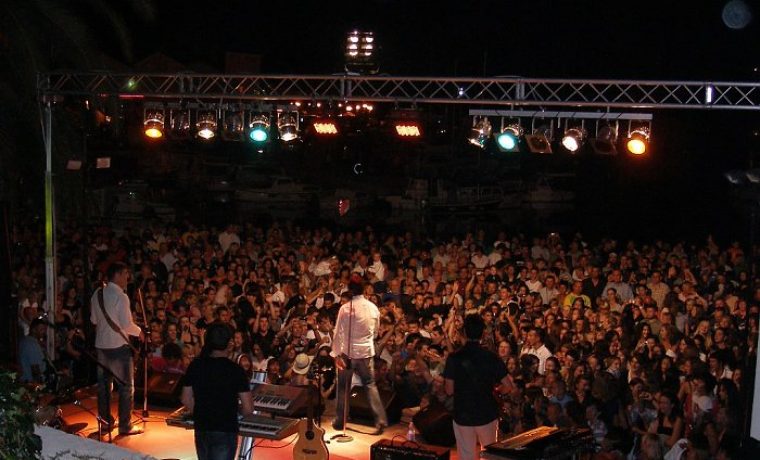 jole_i_grupa_bolero_1281361509.jpg