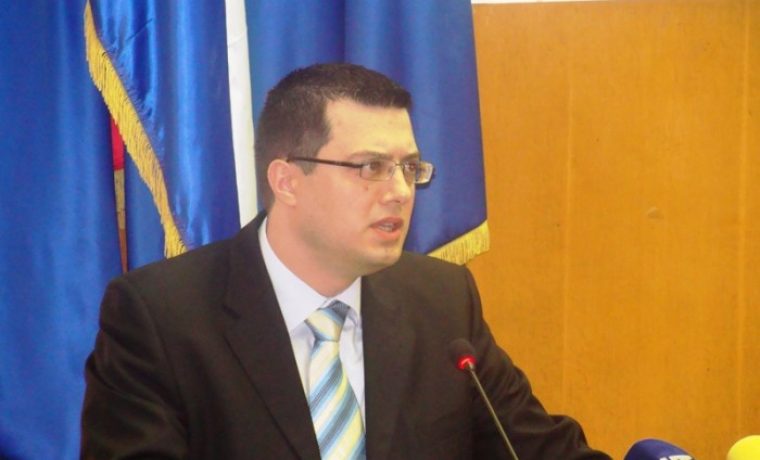 josip_kli_mani__1273682880.JPG