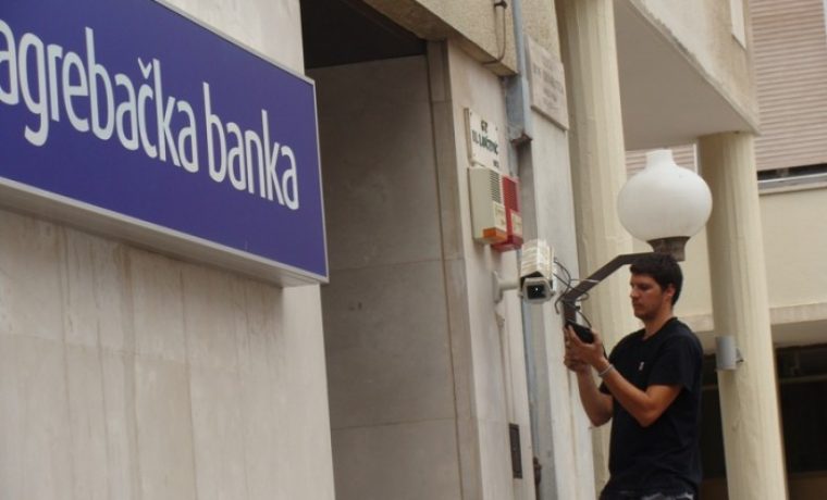 kamera__banka_1310982728.JPG