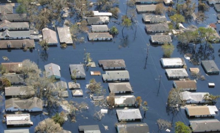 katrina_new_orleans_flooding4_2005_1251615329.jpg