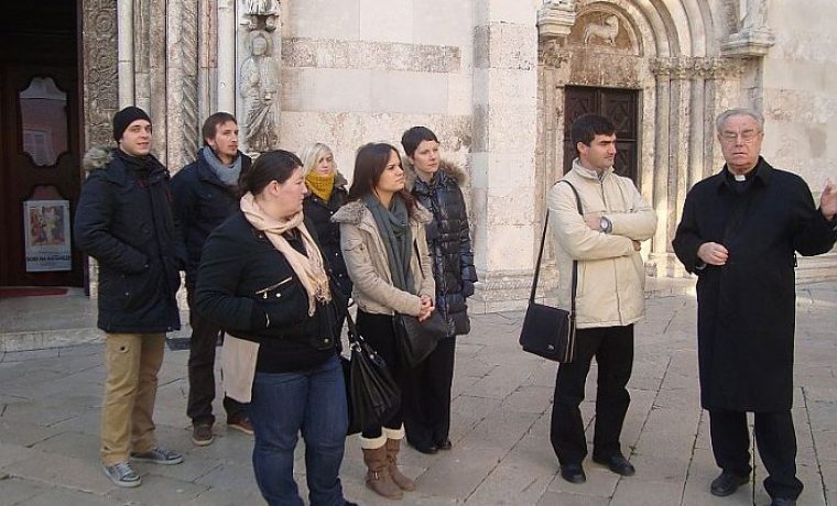 kero__fari_i__1327996352.jpg