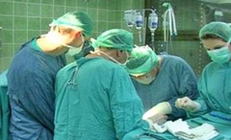 kirurzi__operacija_1292696908.jpg