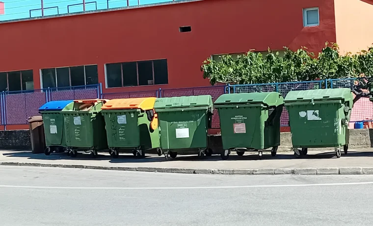 kontejneri, vatrogasci kontejneri, vatrogasci