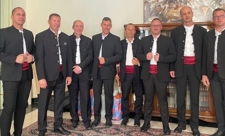 kontrada PR foto