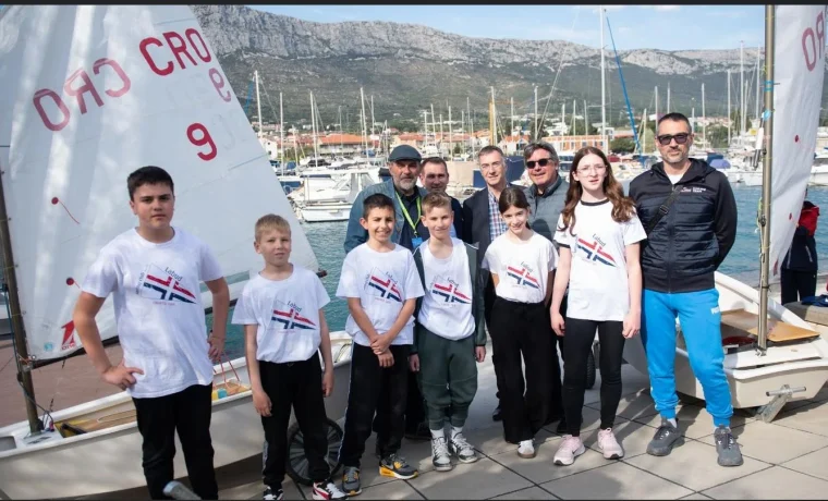 labud, marina kaštela