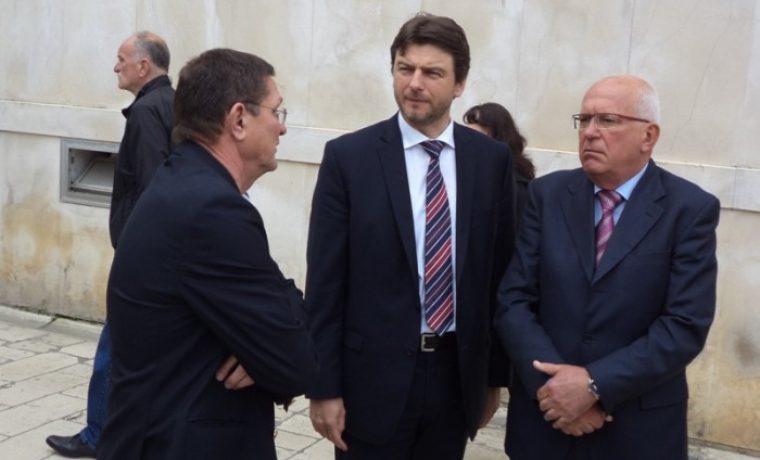 lorencin___upe_1429272015.JPG Foto: 057info