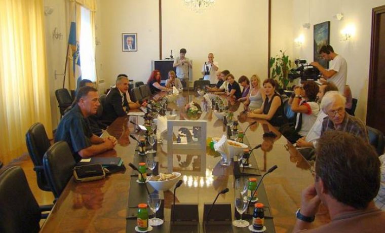lutkari_svi_kod_zupana_1220962167.jpg Foto: www.057info.hr (i.z.)