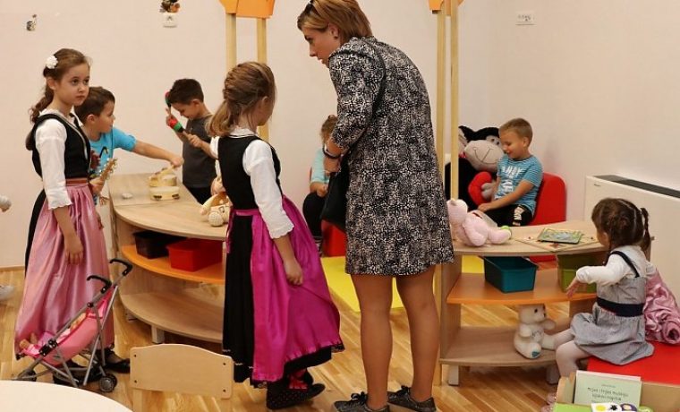 Foto: Naši školji