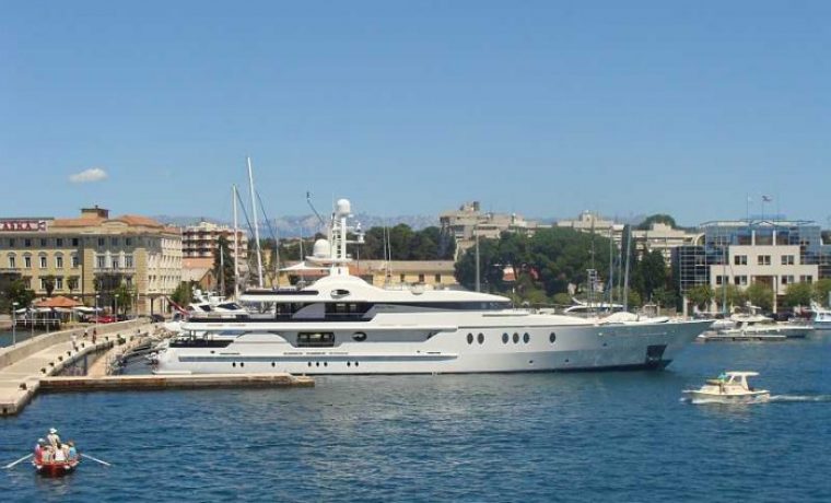 marina_mega_1248090102.jpg