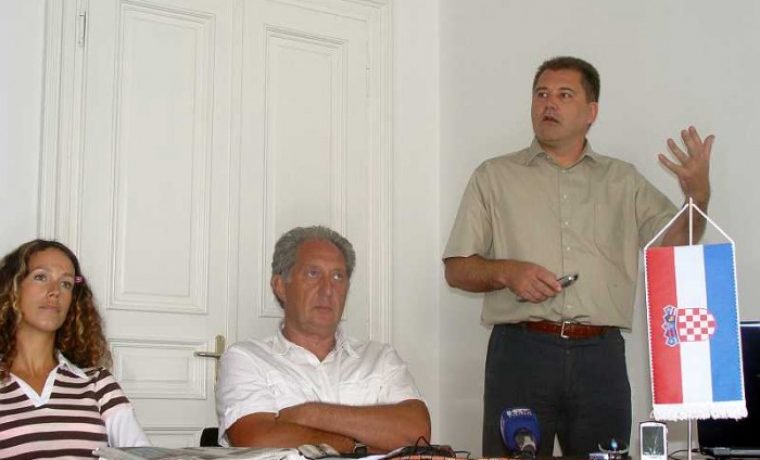 maru_ic__glu_cevic_1254137818.jpg Foto: 057 info