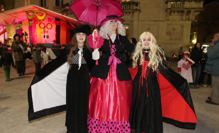maskare_2009_2_1235522550.JPG