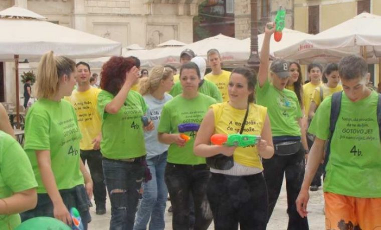 maturanti_4_1242381713.jpg Foto: D.M.