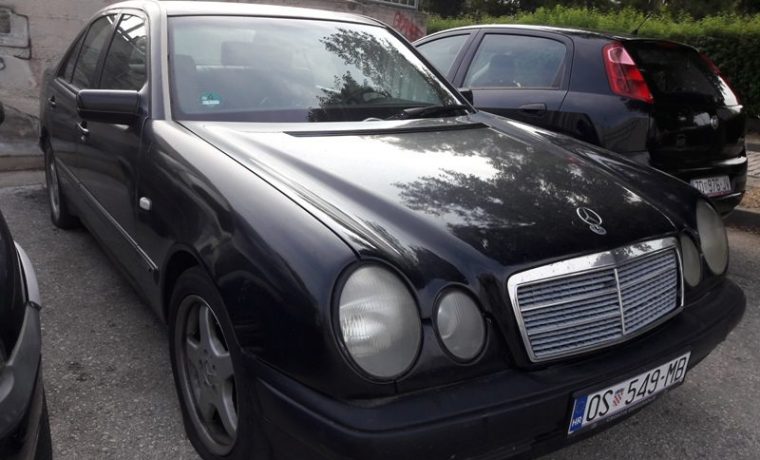 mercedes_1534486789.jpg Foto: 057info