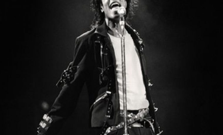 michael_in_black_and_white_1288263587.jpg michael_in_black_and_white_1288263587.jpg